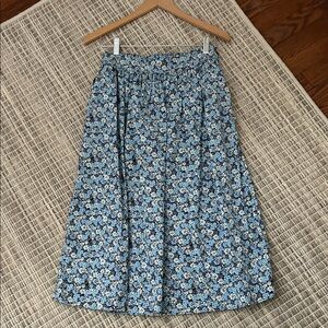 Vineyard Vines Blue Floral skirt